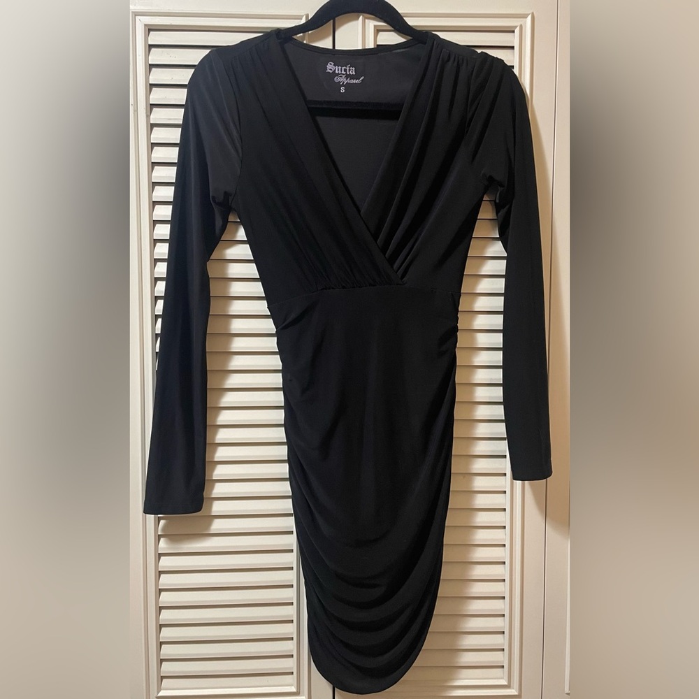 Elegant Black Ruched Long Sleeve Dress